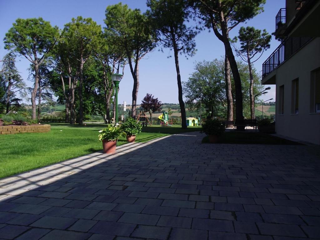 Hotel Ausonia Monte Porzio Exterior photo